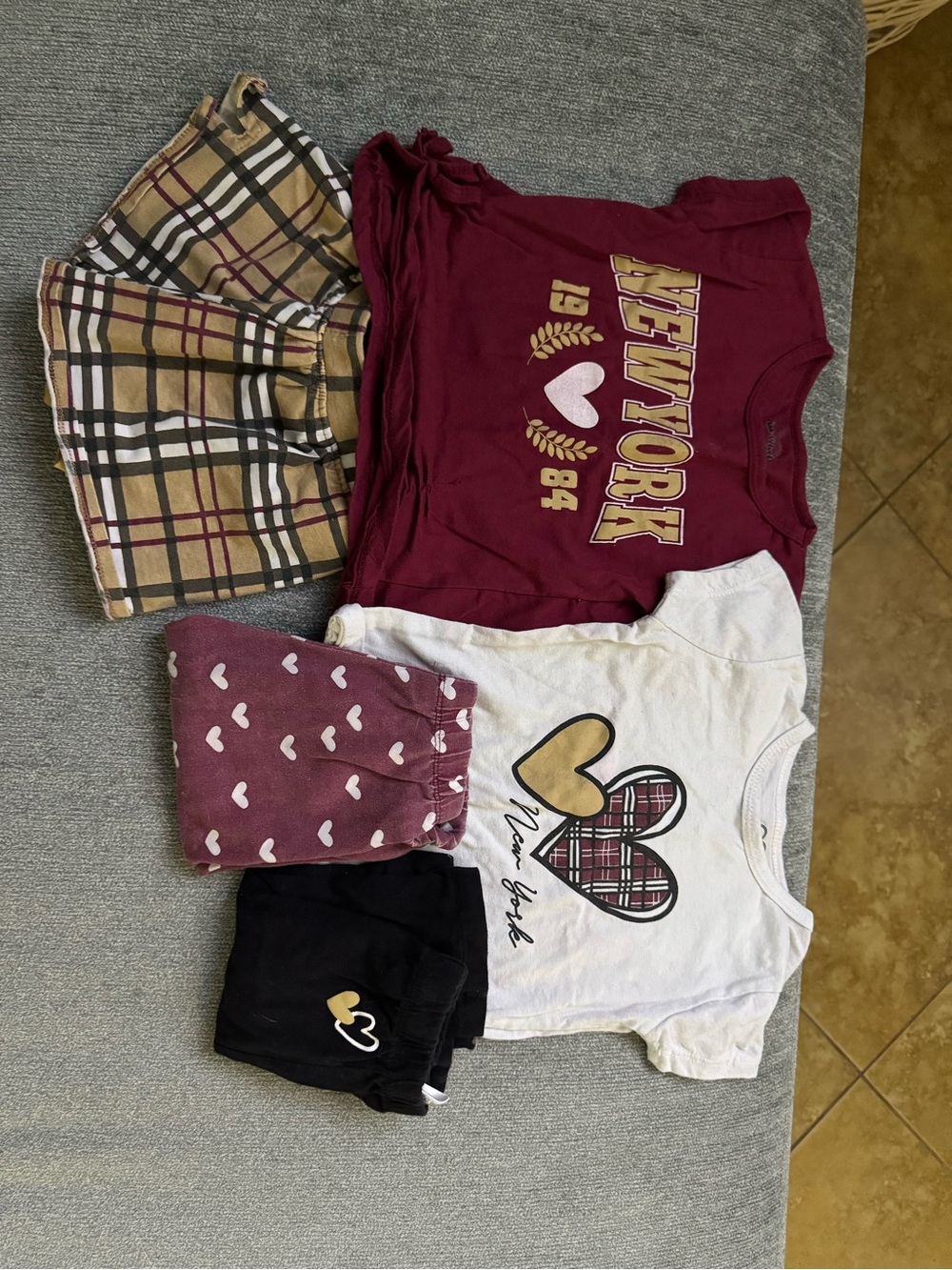 Kids Heart Graphic Tee & Shorts Set - Burgundy, White, Black